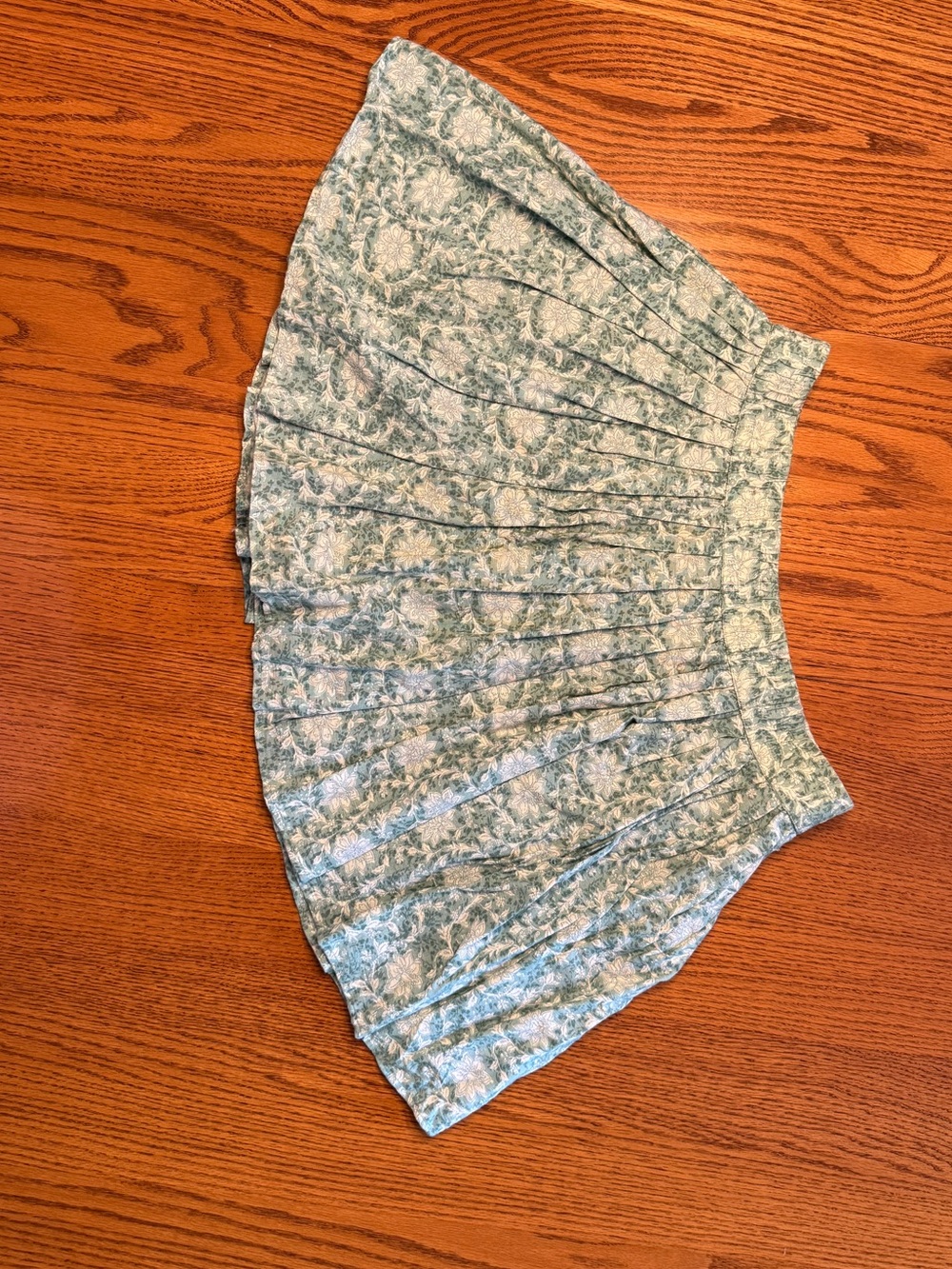 Pleated Green Floral Mini Skirt AE